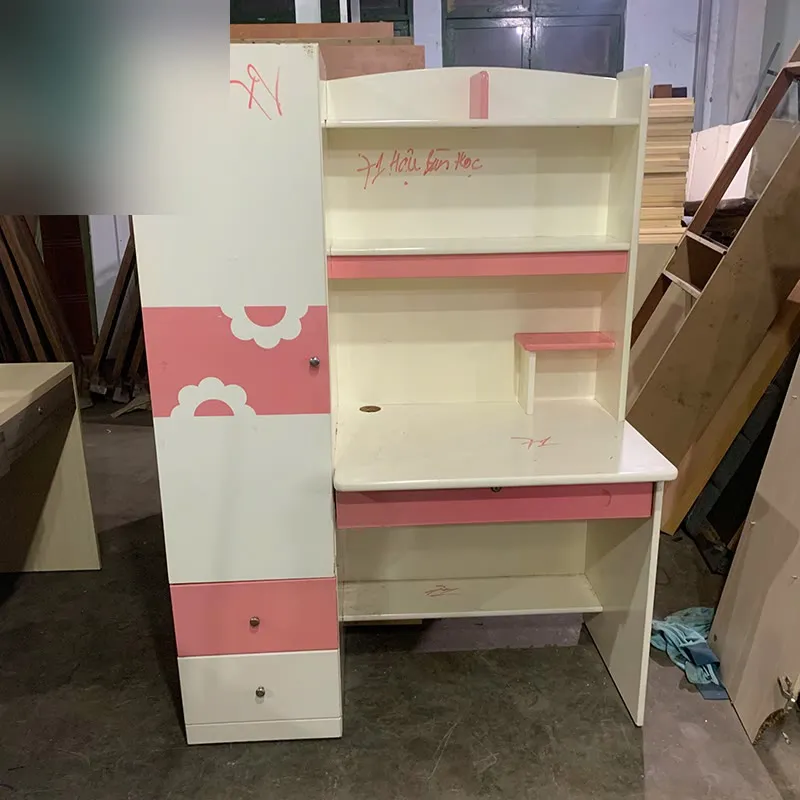Bàn Học Sinh Cũ Liền Tủ Sách Màu Trắng Hồng 1m2