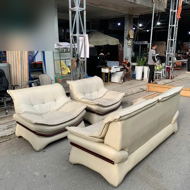 Bộ Sofa Cũ Bọc Da Màu Kem Sang Trọng 2m8