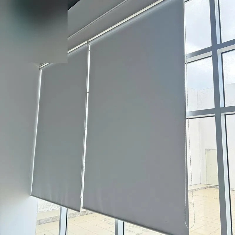 Rèm Cuốn Văn Phòng Cũ Màu Xám 1M6