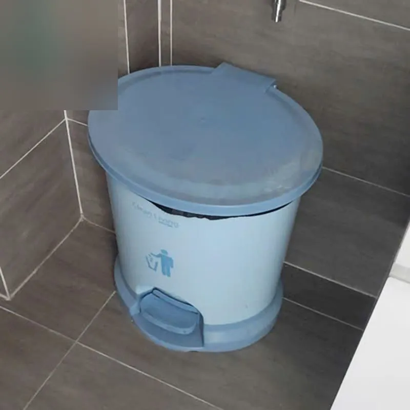 Thùng Rác Nhựa Cũ Có Nắp Đậy Tiện Dụng (Nhiều Mẫu)